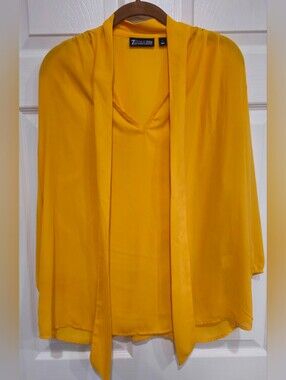 Zac & Rachel Yellow Tie-Neck V-Neck Blouse